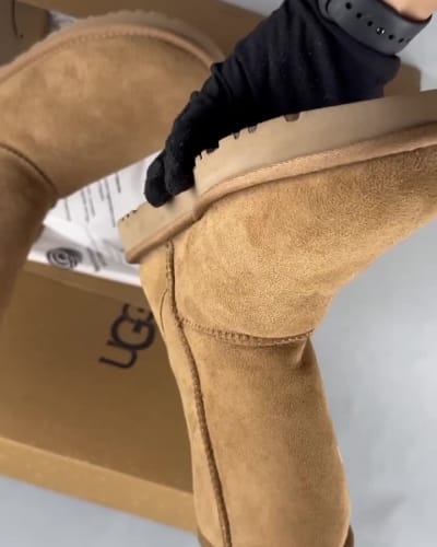 UGG Classic Short II boots in the color Chestnut — 5