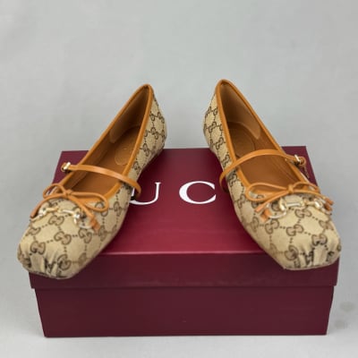 Gucci Women's GG canvas ballet flats with a metal Horsebit detail — 4