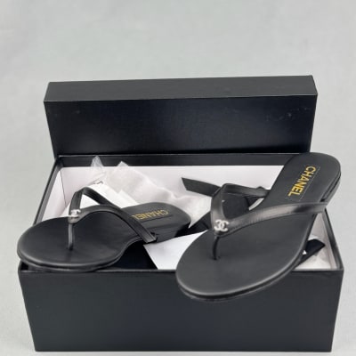 Chanel Thong Sandals Black