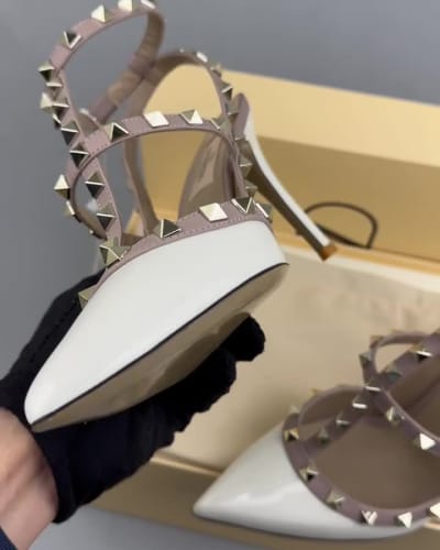 Valentino Garavani Rockstud ankle strap pumps — 5