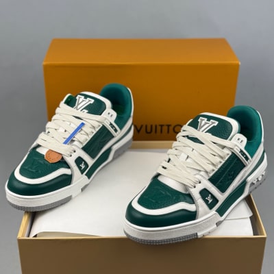 Louis Vuitton LV Trainers in green and white grained calf leather
