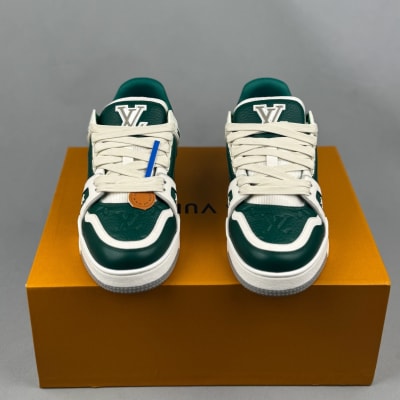 Louis Vuitton LV Trainers in green and white grained calf leather — 3