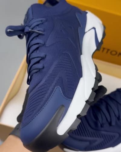 Louis Vuitton Tactic Trainers in navy blue — 5