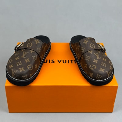 LV Cosy Flat Comfort Clog in patent Monogram canvas — 4