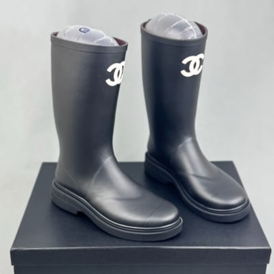 Chanel black rubber rain boots — 3