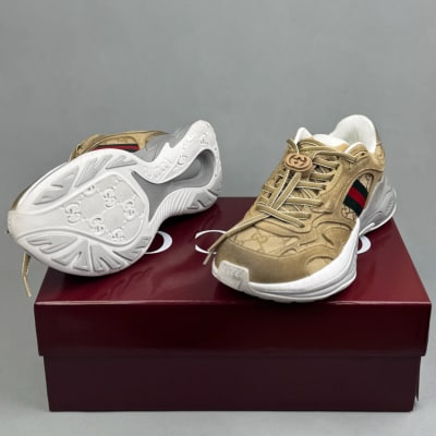 Gucci Run sneakers in beige and ebony GG canvas and suede