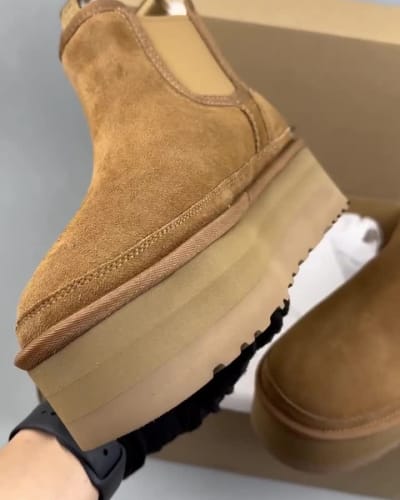 UGG Neumel Platform Chelsea Boots — 5