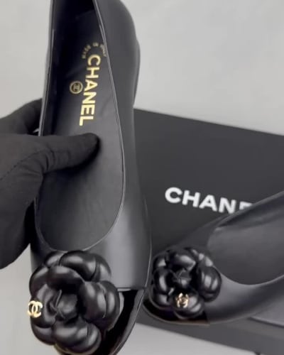 Chanel black leather camellia ballet flats — 5