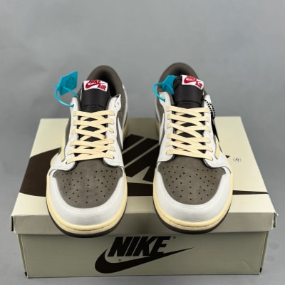 Nike Air Jordan 1 Low x Travis Scott "Reverse Mocha" sneakers — 3