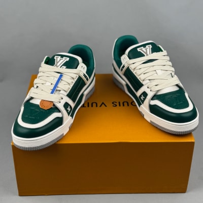 Louis Vuitton LV Trainers in green and white grained calf leather — 4