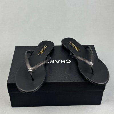 Chanel black leather flip-flop thong sandals — 4