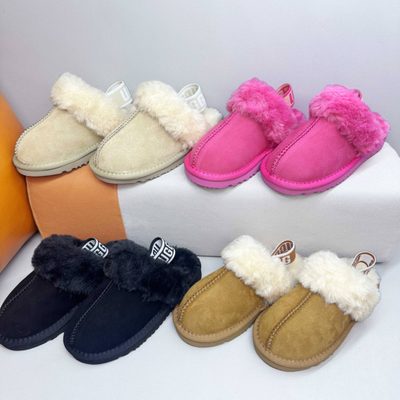 UGG Funkette Slipper — 6