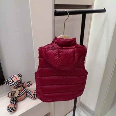 Moncler children's/junior hooded down gilet (vest) — 9