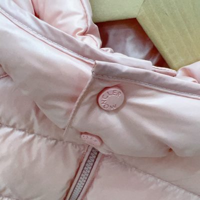 Moncler Enfant Maya Hooded Short Down Jacket — 3
