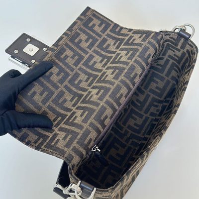 Fendi Baguette bag (T) — 8