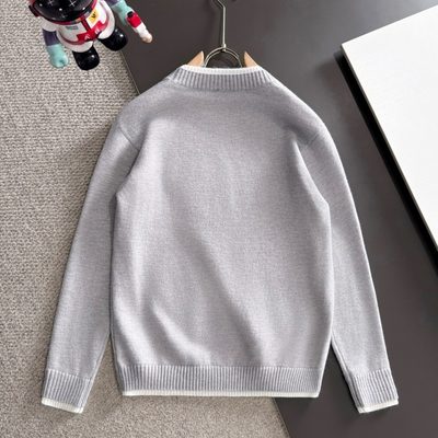 LV sweater — 9