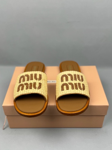 Miu Miu logo-patch raffia slides — 3