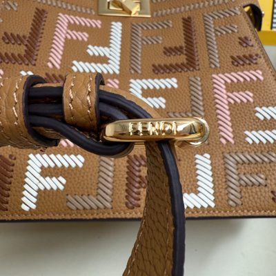 Fendi Peekaboo ISeeU bag (T) — 6
