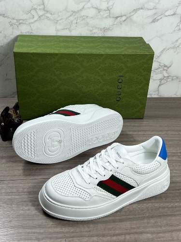 Gucci Chunky B leather sneakers — 4