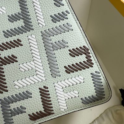 Fendi Peekaboo ISeeU bag (T) — 5