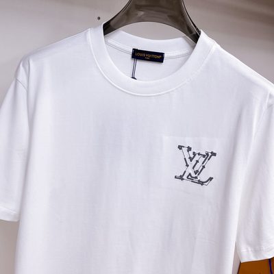 Louis Vuitton embroidered graffiti logo t-shirt — 3