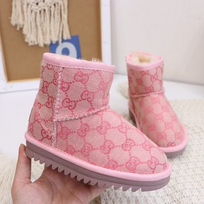UGG short suede-style winter ankle boots — 6