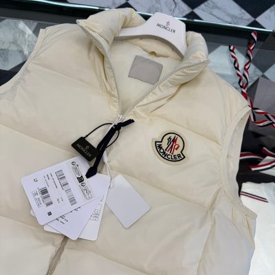 Moncler Belice Down Gilet — 3