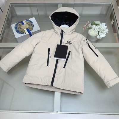 Arc'teryx kids insulated hooded jacke — 3