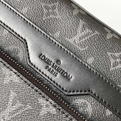 Louis Vuitton Trio Messenger Bag — 8