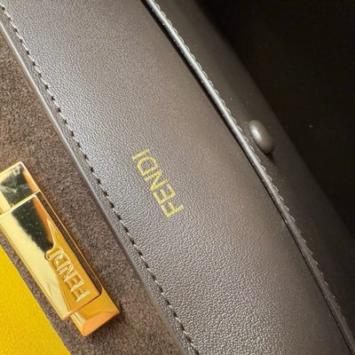Fendi Way leather shoulder bag (T) — 7
