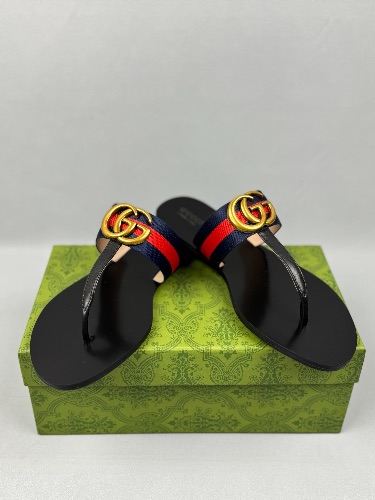 Gucci GG Marmont thong sandals — 4