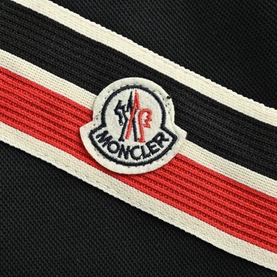 Moncler logo-appliquéd striped shorts — 7