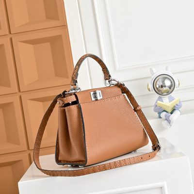 Fendi Peekaboo ISeeU bag (T) — 3