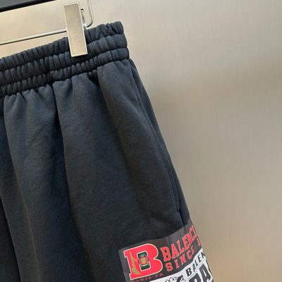 Balenciaga shorts — 3