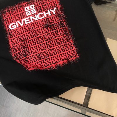Givenchy men's black t-shirt — 5