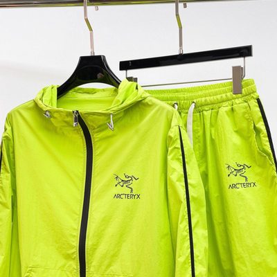 Arc'teryx windbreaker and shorts set — 3