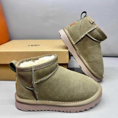 UGG Classic Ultra Mini Boots — 7