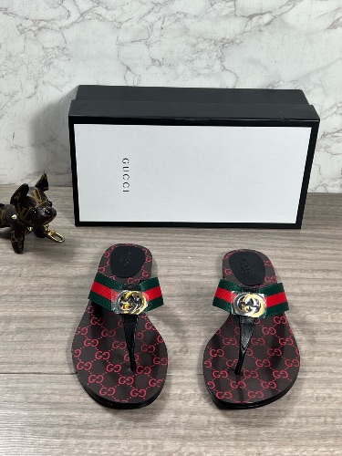 Gucci Double G thong sandals — 3