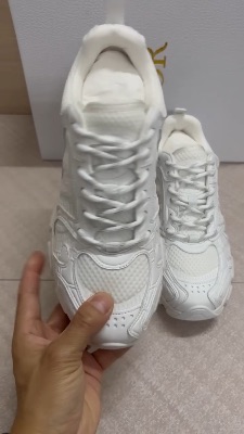 Dior Chrono sneakers featuring mesh and leather-effect panels — 5