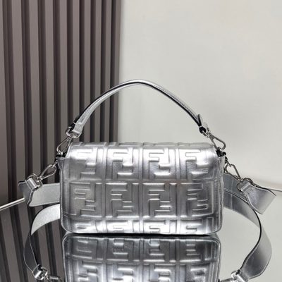 Fendi Baguette bag (T) — 5