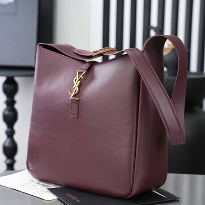Saint Laurent Le 5 à 7 Supple shoulder bag — 6