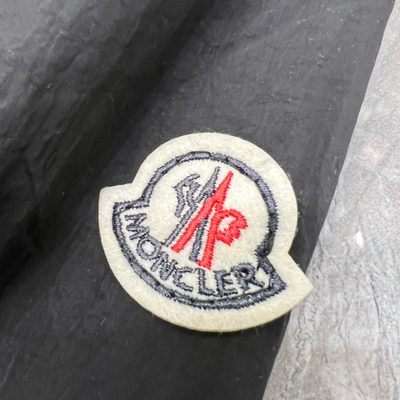Moncler Nidge hooded jacket crafted from black technical nylon — 5