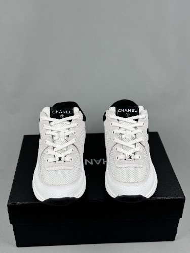 Chanel CC Logo Sneaker White/Black — 3