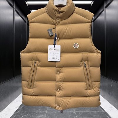 Moncler Tibb Down Gilet — 4