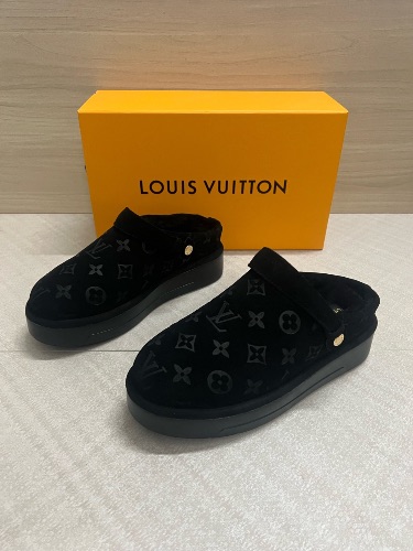 Louis Vuitton Aspen Platform Mules in black — 3