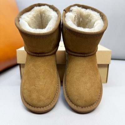 UGG mini classic flat ankle boots — 7