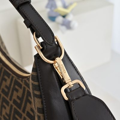 Fendi Fendigraphy Shoulder Bag (T) — 4