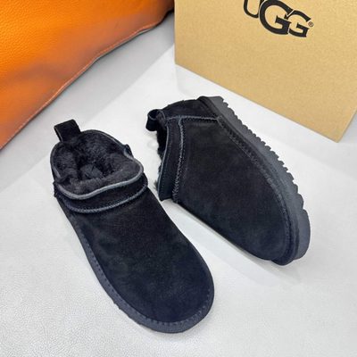 UGG Classic Ultra Mini Boots — 9