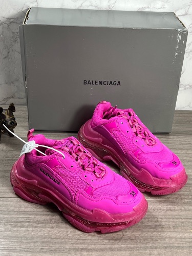 Balenciaga Triple S low-top sneakers — 4