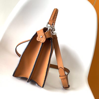Fendi Peekaboo ISeeU bag (T) — 3